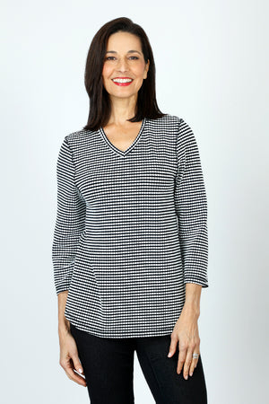 Top Ligne Grid V Neck Shirttail Top in Black/White.  V neck 3/4 sleeve top with shirttail hem.  Raised miniature blocks in white in a grid pattern on black.  A line shape.  Relaxed fit.
_59598244282734