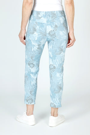 Organic Rags Layered Leaves Print Crop in Tiffany.  Large layered leaves in gray and white on an aqua background.  Elastic waist pull on pant with 2 front slash pockets and 2 rear patch pockets.  Lightly crinkled fabric.  24" inseam.  _59675062305134