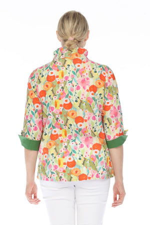 Terra Wire Collar Floral Blouse in Kelly Green.  Bright floral print  Wire collar button down blouse.  Solid green lining inside collar.  3/4 sleeve with fold back split cuff lined with green.  Side seam pockets.  A line shape.  Relaxed fit._59761358078318