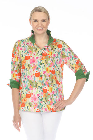 Terra Wire Collar Floral Blouse in Kelly Green.  Bright floral print  Wire collar button down blouse.  Solid green lining inside collar.  3/4 sleeve with fold back split cuff lined with green.  Side seam pockets.  A line shape.  Relaxed fit._59761358209390