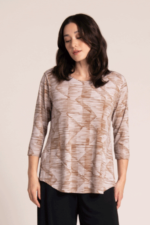 Sympli Go To Classic Relax Print Top in Batista. Abstract geometric print in shades of brown and taupe. Modified crew neck 3/4 sleeve relaxed top with curved hem. Side slits. Relaxed fit_59588766761326